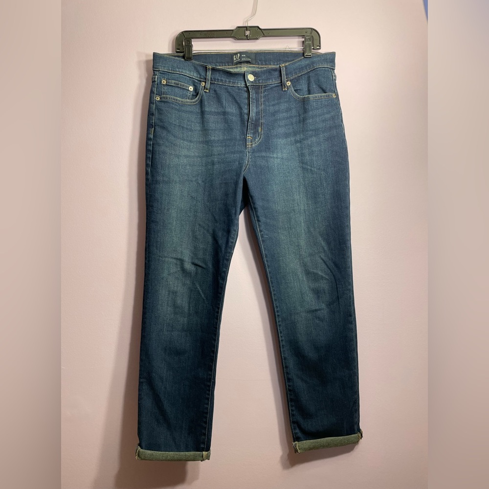 GAP | Women’s Girlfriend Jeans | Size: 10/30